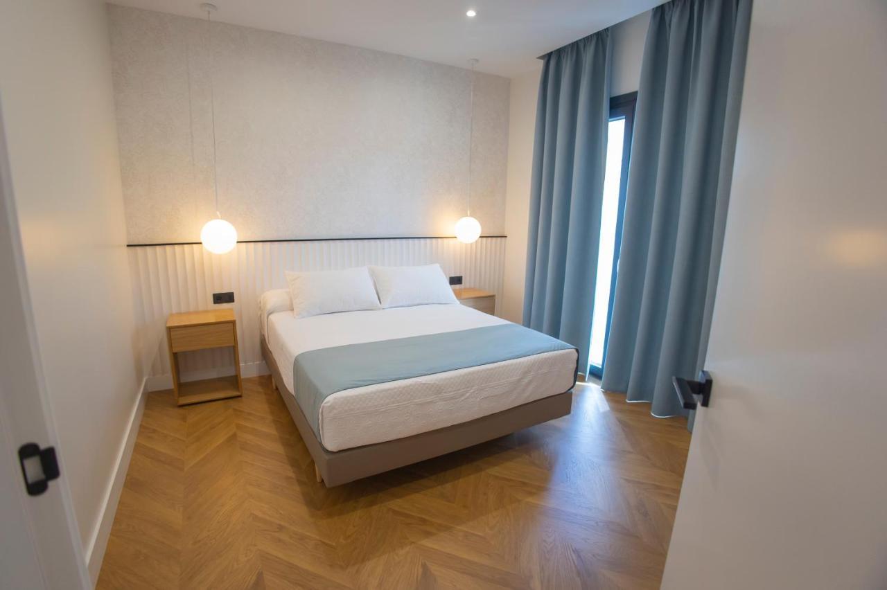 Oikos Apartamentos Turisticos モネステリオ エクステリア 写真