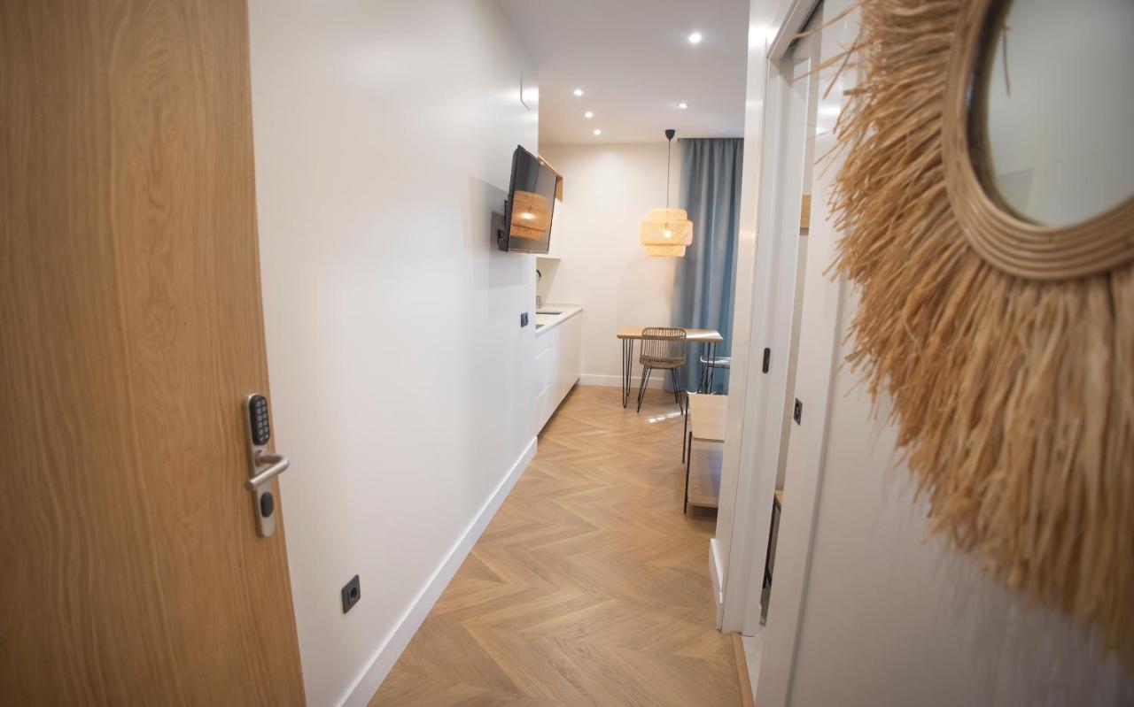 Oikos Apartamentos Turisticos モネステリオ エクステリア 写真
